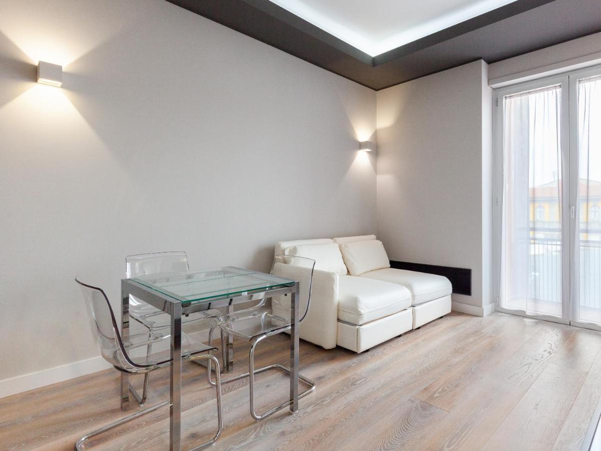 Easyhomes-City Centre Suites มิลาน ภายนอก รูปภาพ