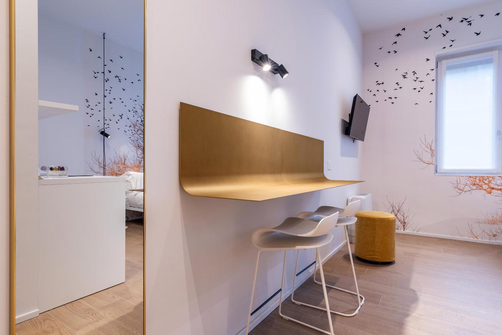 Easyhomes-City Centre Suites มิลาน ภายนอก รูปภาพ