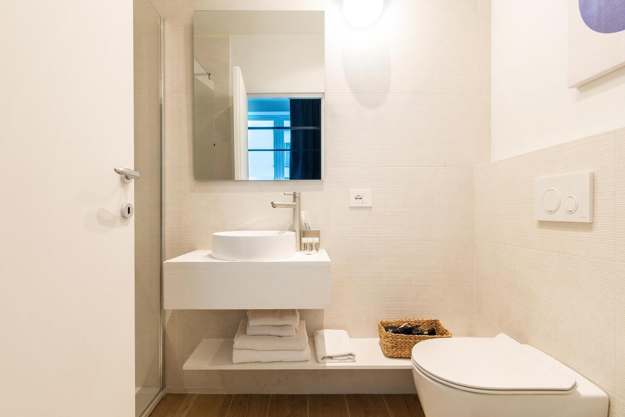 Easyhomes-City Centre Suites มิลาน ภายนอก รูปภาพ